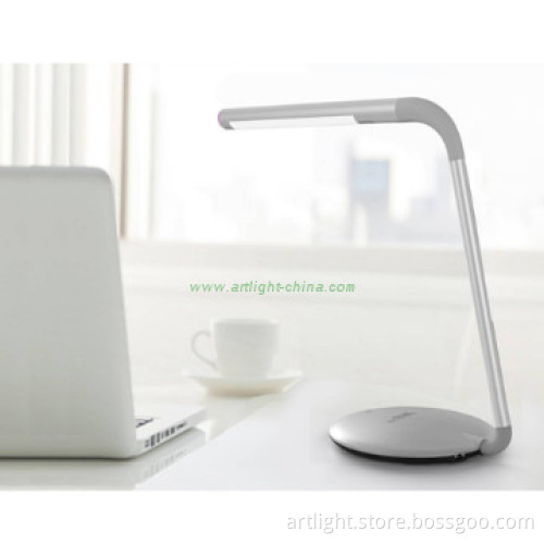 Fashion eye-protecting/Freely adjustable light angles led table lamp